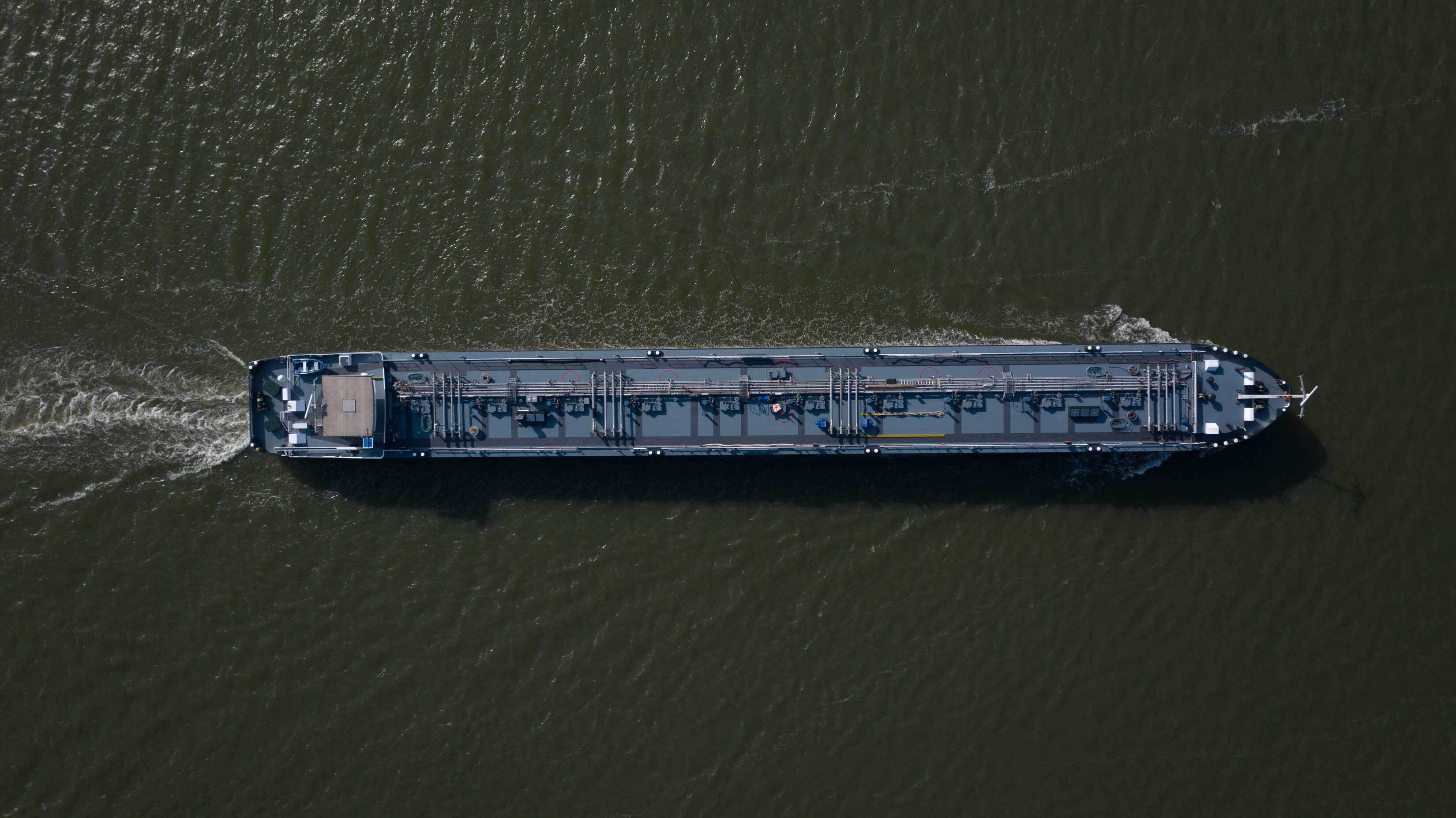 mts copenhagen, ams barge, tanker barge, inland shipping netherlands